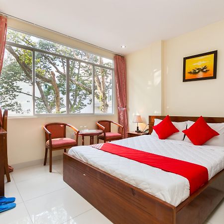 Oyo 422 Nguyen Thanh Hotel Hô Chi Minh-Ville Extérieur photo
