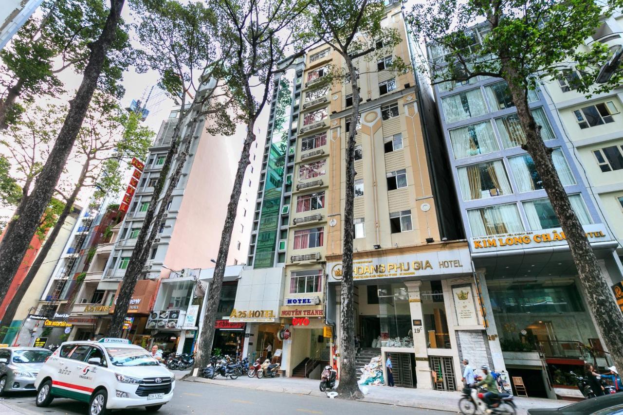 Oyo 422 Nguyen Thanh Hotel Hô Chi Minh-Ville Extérieur photo